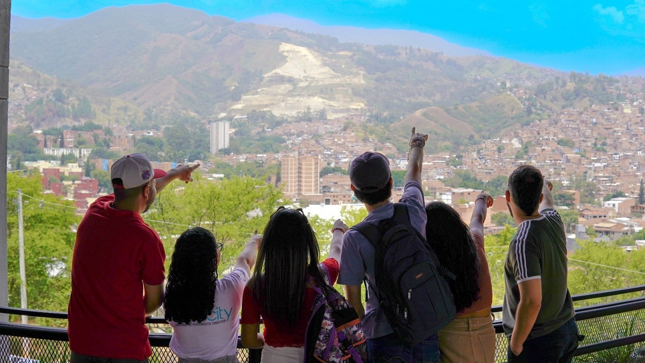 La Institución Universitaria Colegio Mayor de Antioquia abre nueva tecnología en Gestión de Guianza Turística