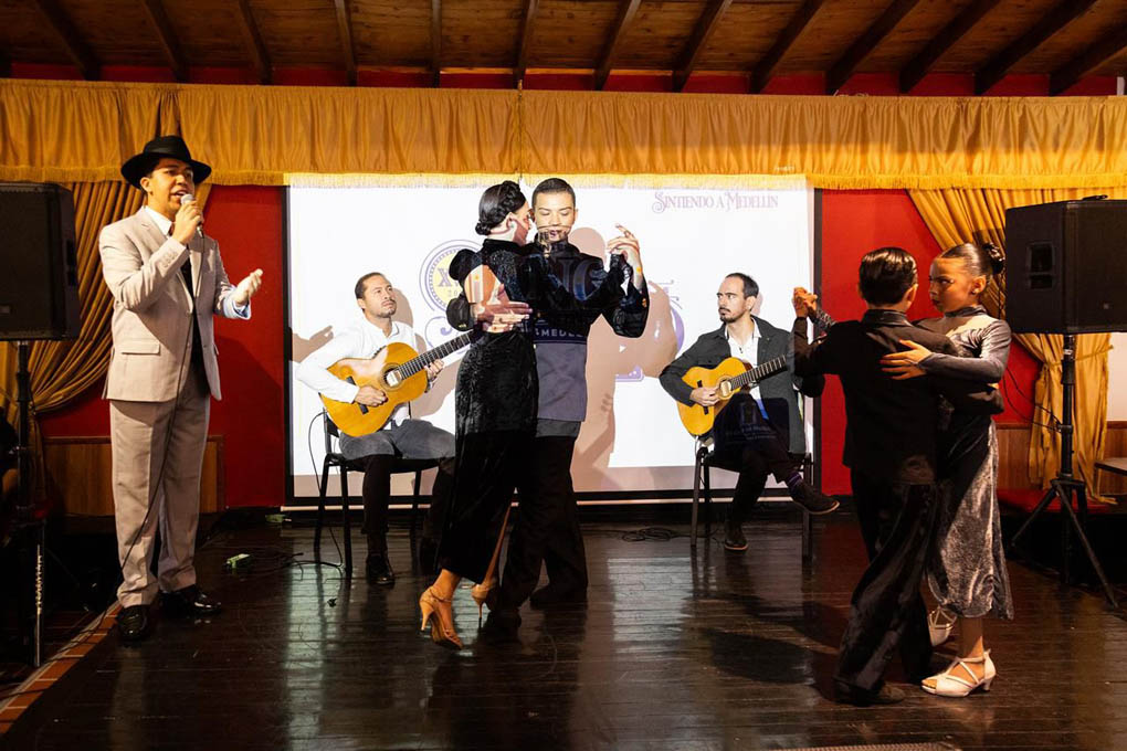 Más de mil artistas se preparan para el XVIII Festival Internacional de Tango de Medellín