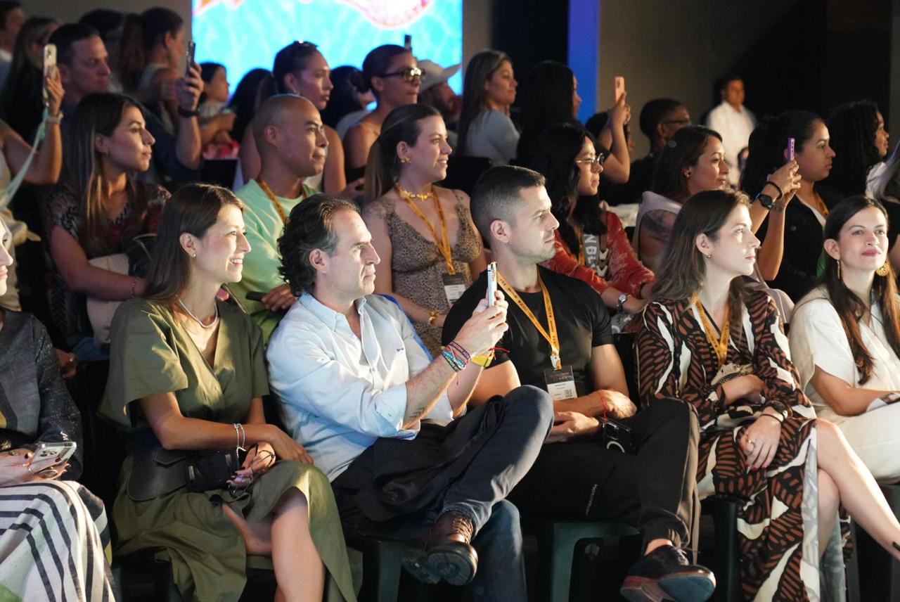 El Distrito apoya a 19 emprendedores que exhiben su talento en Colombiamoda 2024