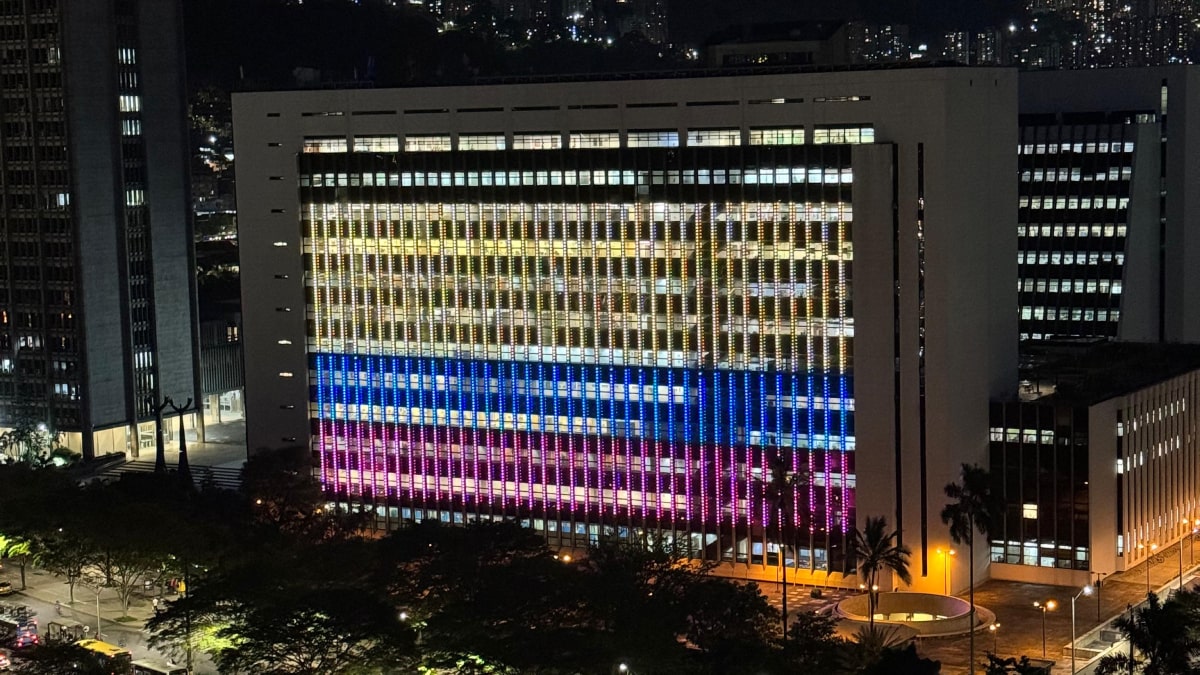 La Alcaldía de Medellín invita a izar la bandera este 20 de julio, Día de la Independencia de Colombia