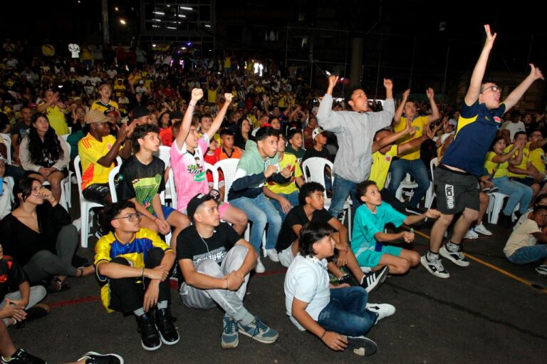 En cinco escenarios deportivos se transmitirá el partido de cuartos de final de la Selección Colombia